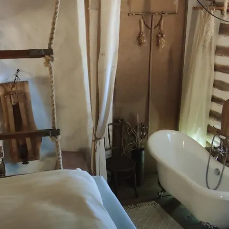 Faluhely Major ファームステイ *